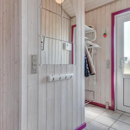 Awesome In With 0 Bedrooms Dom wakacyjny Løkken