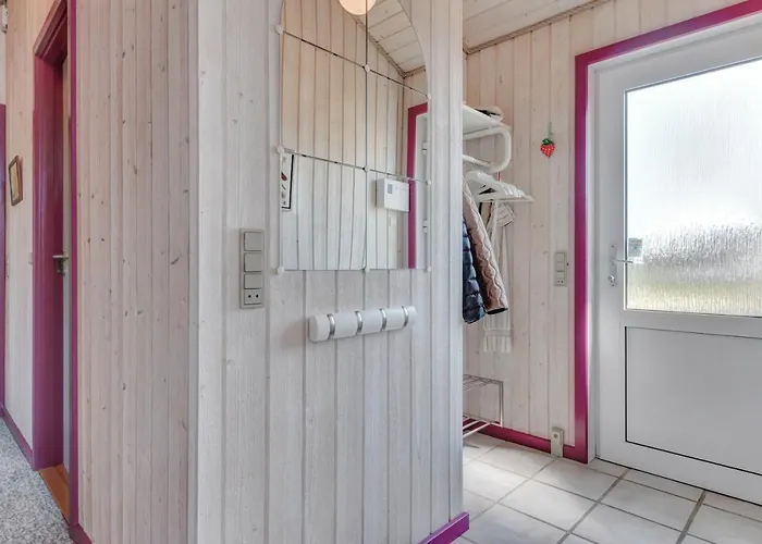Awesome In With 0 Bedrooms Dom wakacyjny Løkken